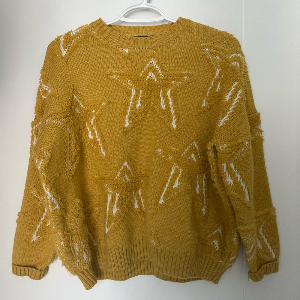 Knit Sweater with Star boucles
